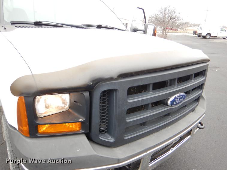 image for item DE0041 2006 Ford F350  XL Super Duty