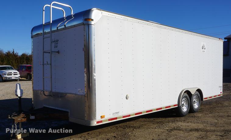 image for item DE3347 1998 Avenger VW824TAE5200 enclosed cargo trailer