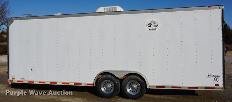 image for item DE3347 1998 Avenger VW824TAE5200 enclosed cargo trailer