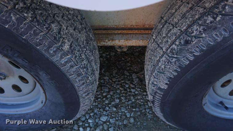 image for item DE3348 2006 Titan enclosed cargo trailer