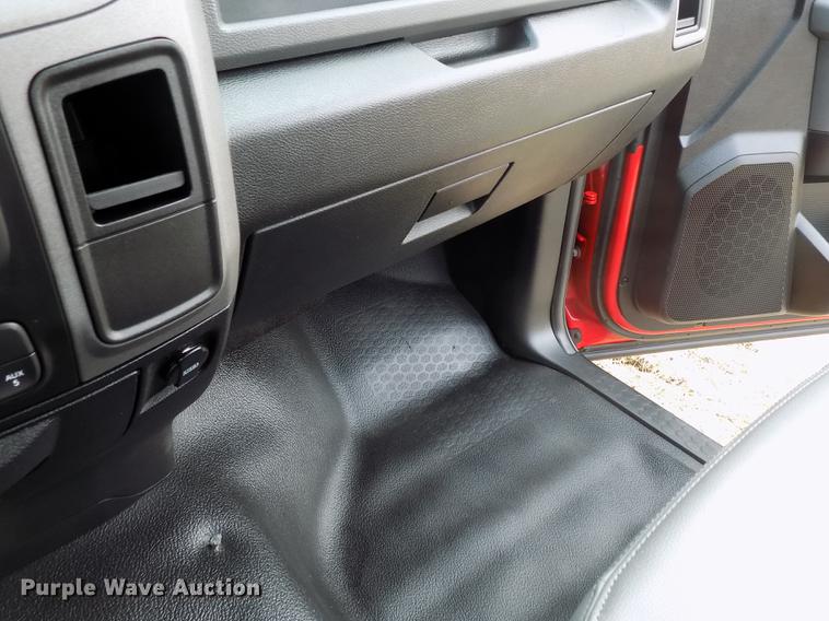 image for item DF2114 2015 Dodge Ram 4500 truck cab and chassis