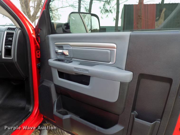 image for item DF2114 2015 Dodge Ram 4500 truck cab and chassis