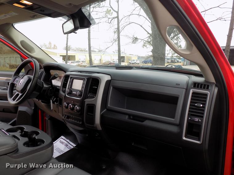 image for item DF2114 2015 Dodge Ram 4500 truck cab and chassis