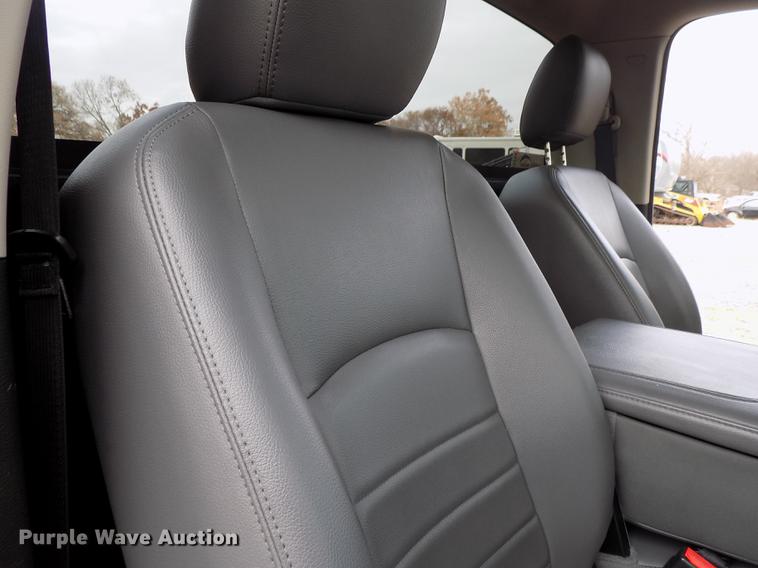 image for item DF2114 2015 Dodge Ram 4500 truck cab and chassis