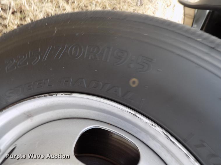 image for item DF2114 2015 Dodge Ram 4500 truck cab and chassis