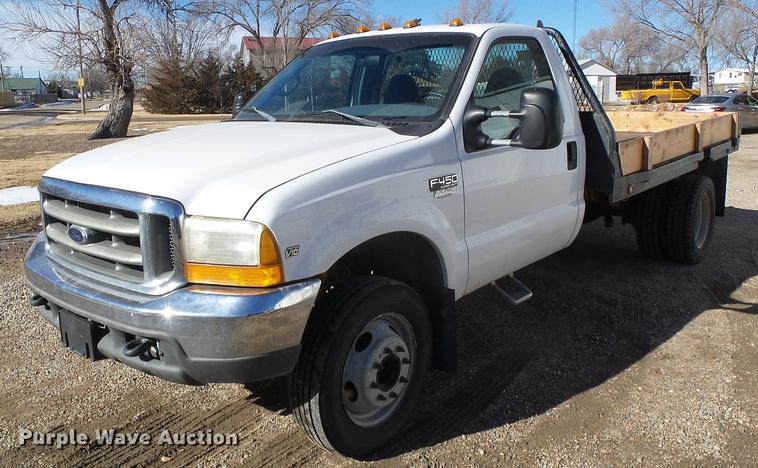 image for item DF2896 1999 Ford F450 Super Duty flatbed truck