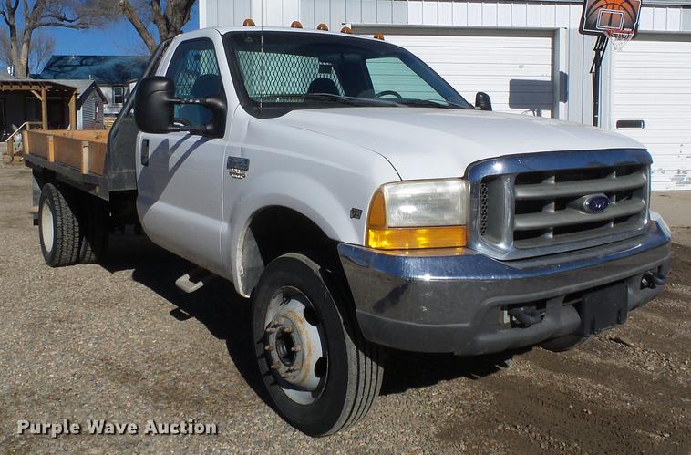 image for item DF2896 1999 Ford F450 Super Duty flatbed truck
