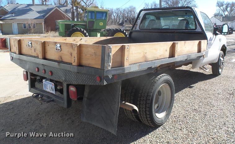 image for item DF2896 1999 Ford F450 Super Duty flatbed truck