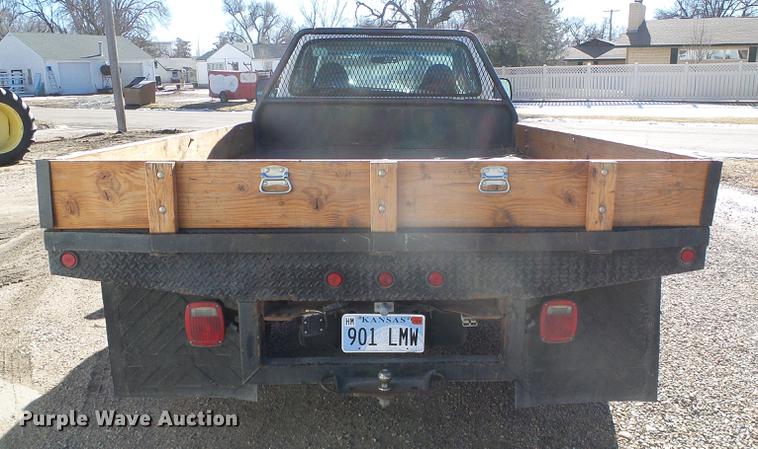 image for item DF2896 1999 Ford F450 Super Duty flatbed truck