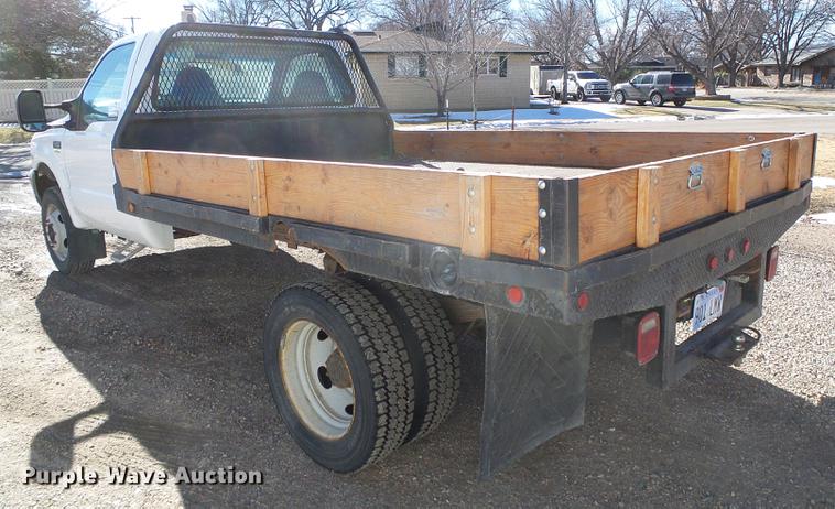 image for item DF2896 1999 Ford F450 Super Duty flatbed truck