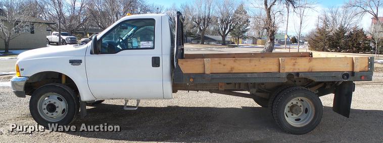 image for item DF2896 1999 Ford F450 Super Duty flatbed truck