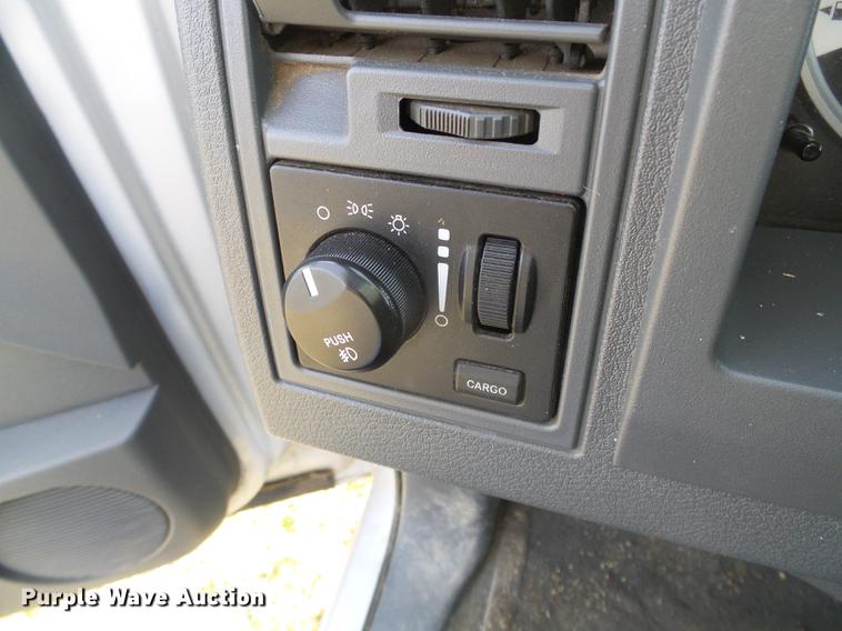 image for item DF2897 2006 Dodge Dakota Quad Cab pickup truck