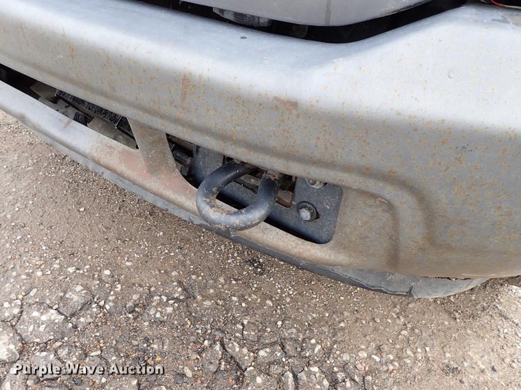 image for item DF8672 2003 Ford F250 Super Duty SuperCab utility bed pickup truck