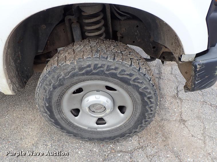 image for item DF8673 2008 Ford F250 Super Duty Crew Cab utility bed pickup truck