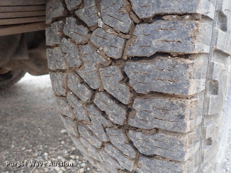 image for item DF8673 2008 Ford F250 Super Duty Crew Cab utility bed pickup truck