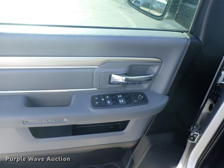 image for item DG2924 2016 Dodge Ram 1500 Quad Cab pickup truck