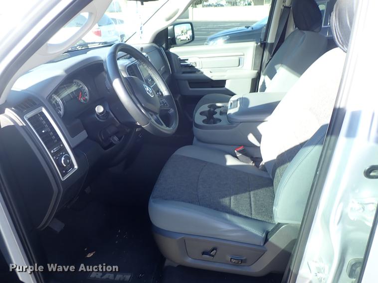 image for item DG2924 2016 Dodge Ram 1500 Quad Cab pickup truck