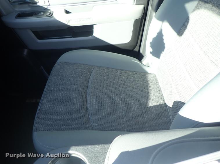 image for item DG2924 2016 Dodge Ram 1500 Quad Cab pickup truck