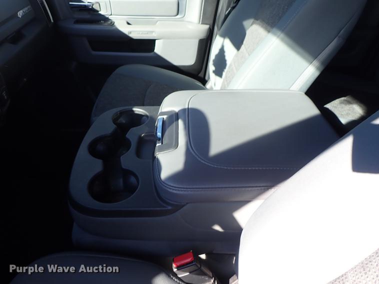 image for item DG2924 2016 Dodge Ram 1500 Quad Cab pickup truck