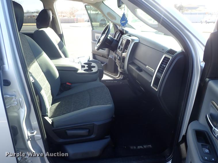 image for item DG2924 2016 Dodge Ram 1500 Quad Cab pickup truck