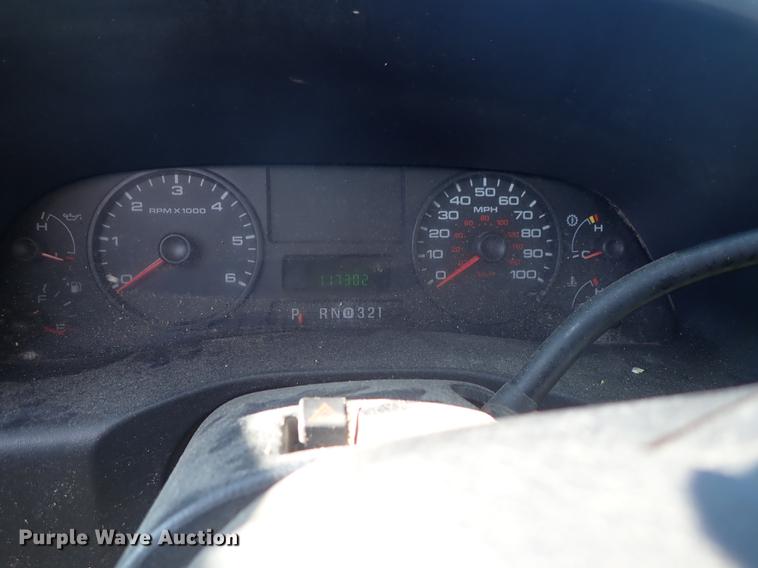 image for item DG2926 2005 Ford F250 Super Duty pickup truck