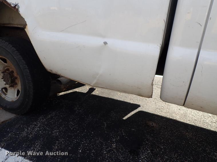 image for item DG2926 2005 Ford F250 Super Duty pickup truck