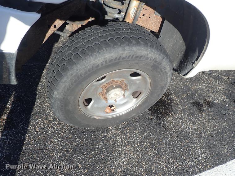 image for item DG2926 2005 Ford F250 Super Duty pickup truck