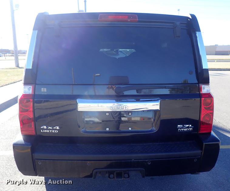 image for item DG2934 2006 Jeep Commander SUV