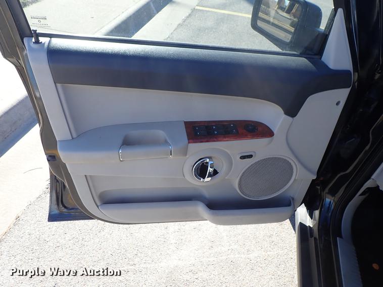 image for item DG2934 2006 Jeep Commander SUV