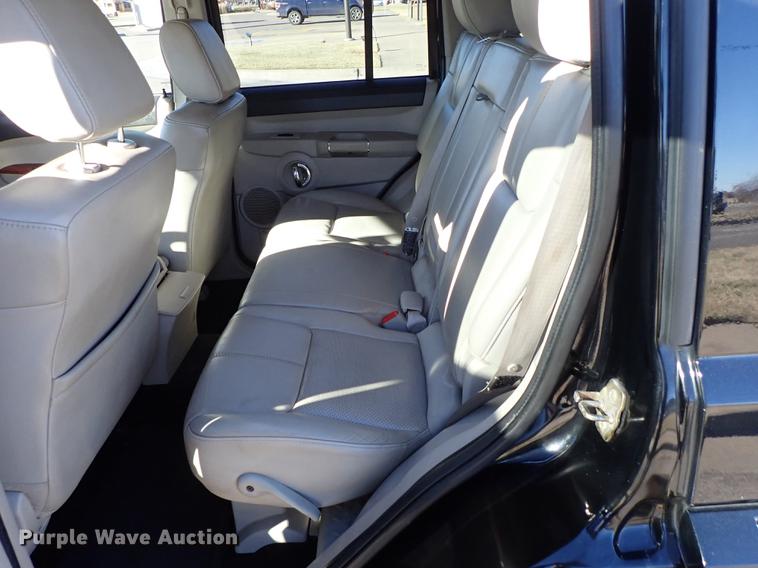 image for item DG2934 2006 Jeep Commander SUV