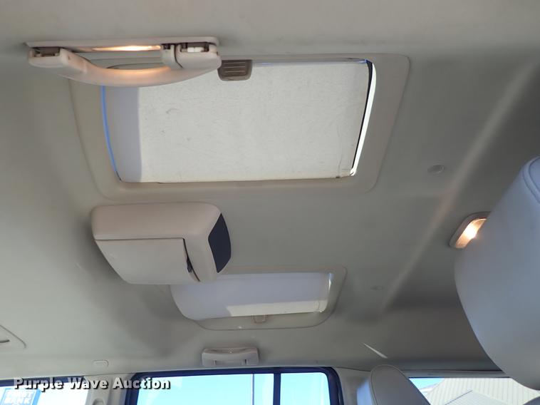 image for item DG2934 2006 Jeep Commander SUV