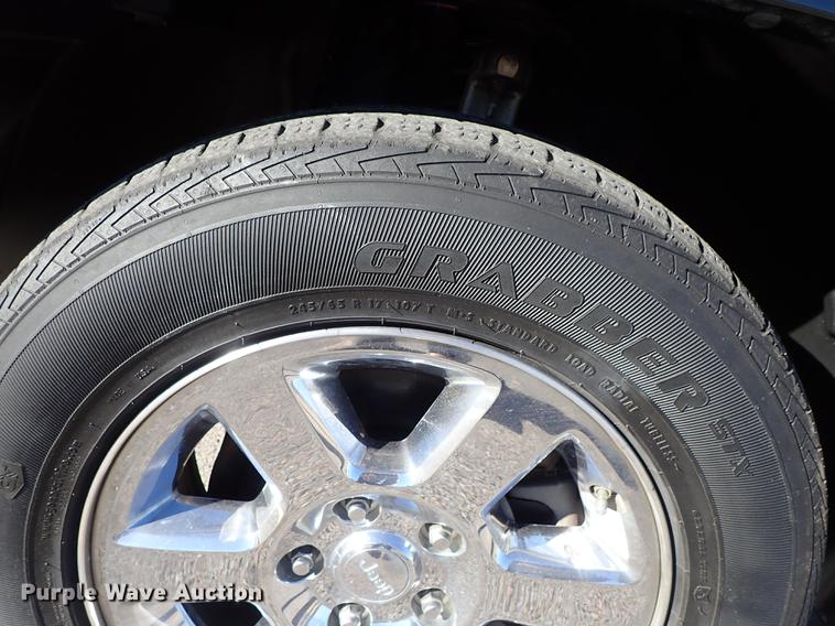 image for item DG2934 2006 Jeep Commander SUV