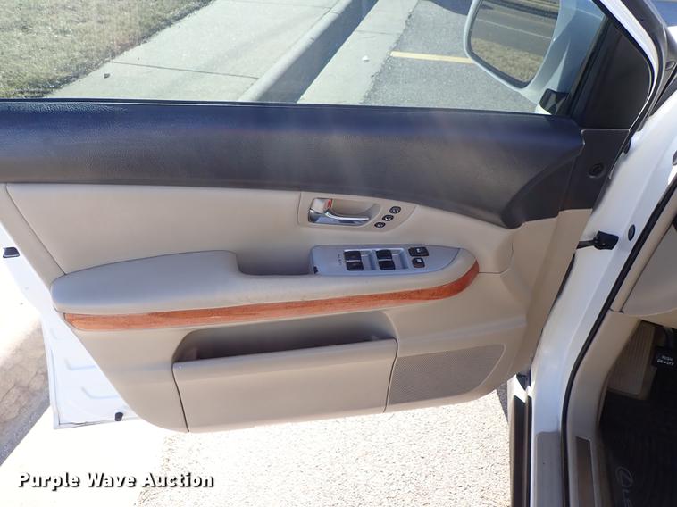 image for item DG2935 2006 Lexus RX400H SUV