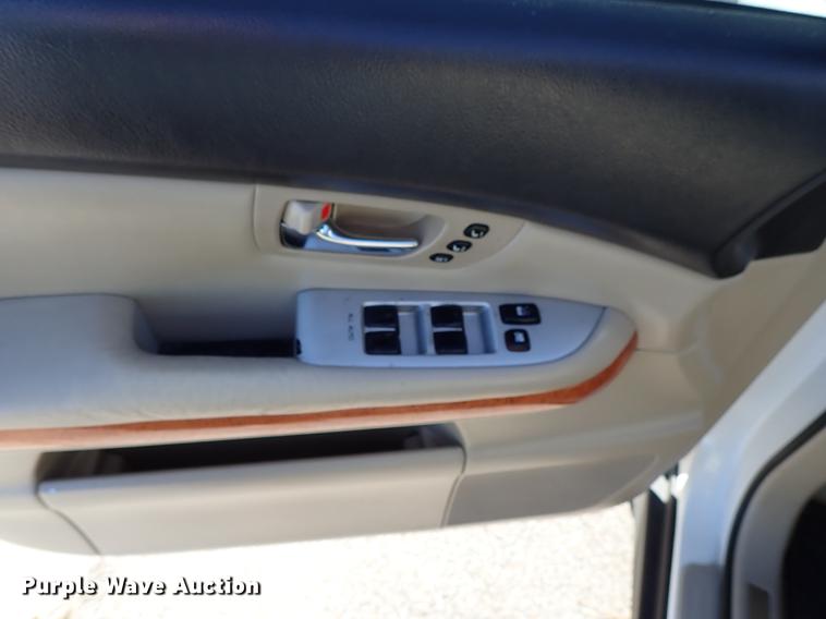 image for item DG2935 2006 Lexus RX400H SUV
