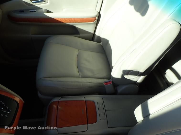 image for item DG2935 2006 Lexus RX400H SUV