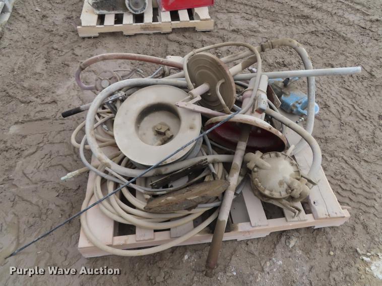 image for item DN9138 Truck parts