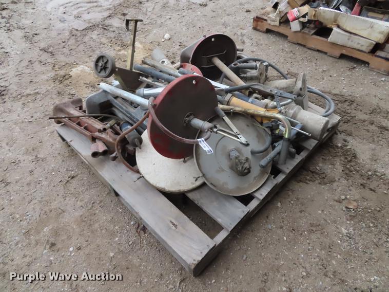 image for item DN9138 Truck parts