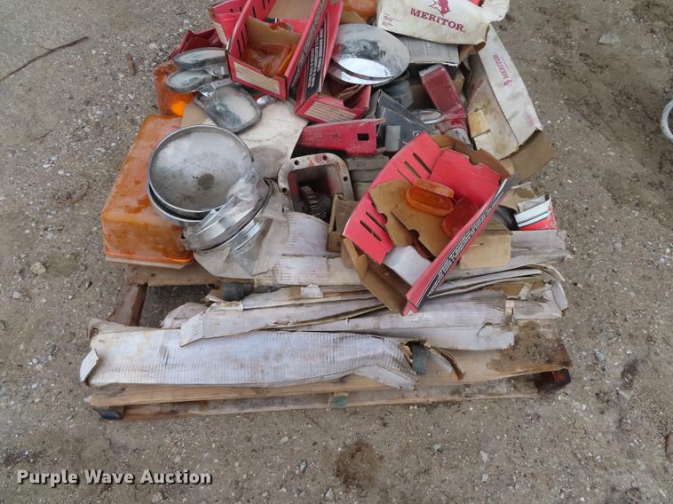 image for item DN9138 Truck parts