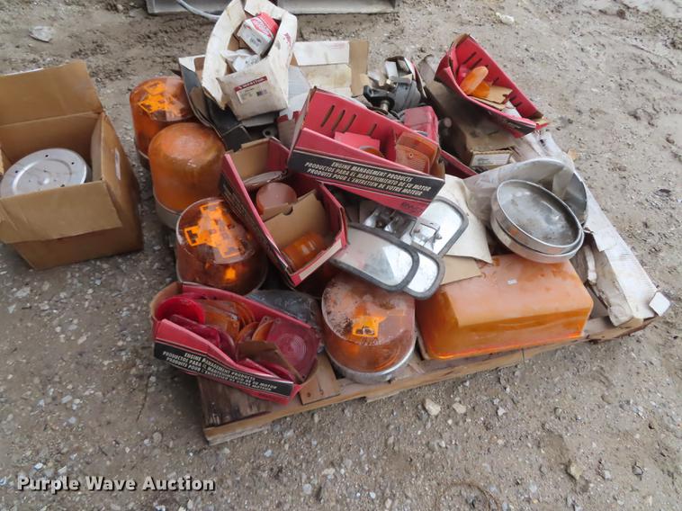 image for item DN9138 Truck parts