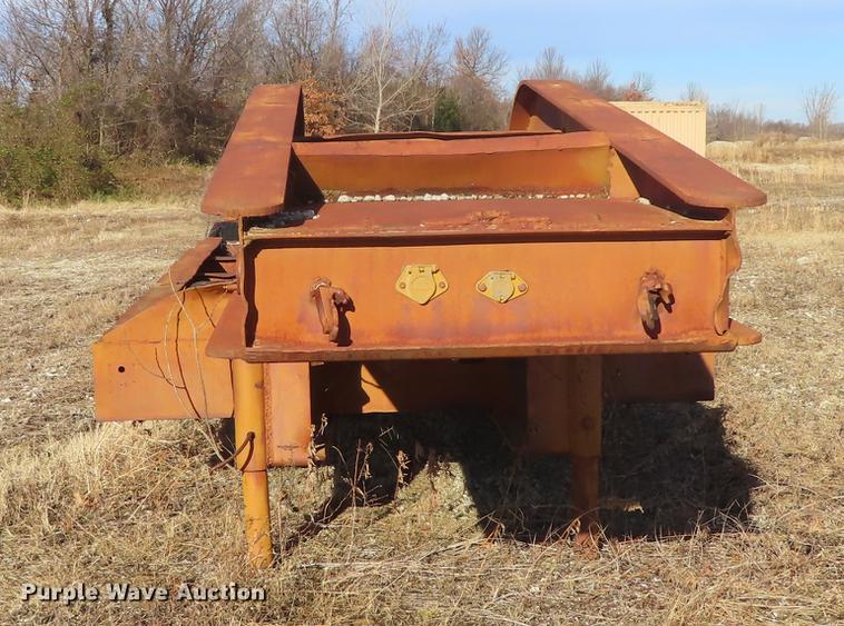 image for item DN9145 1955 Fruehauf equipment trailer