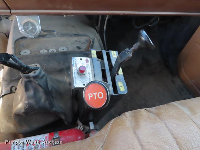 image for item DN9147 1991 GMC TopKick C7500 dump truck