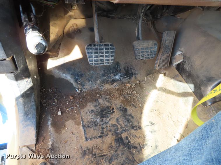 image for item DN9147 1991 GMC TopKick C7500 dump truck