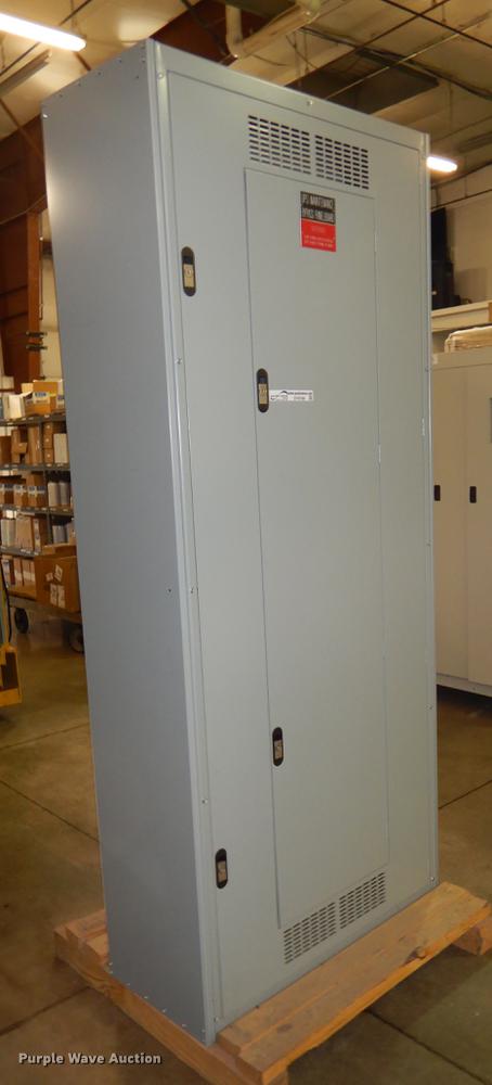 image for item DY9768 Siemens three breaker maintenance bypass panel