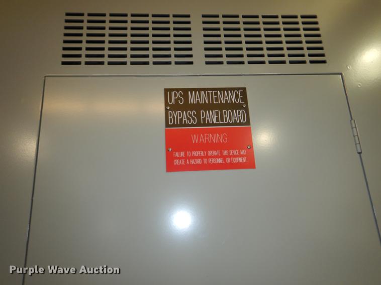 image for item DY9768 Siemens three breaker maintenance bypass panel