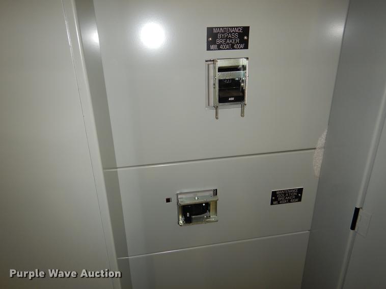 image for item DY9768 Siemens three breaker maintenance bypass panel
