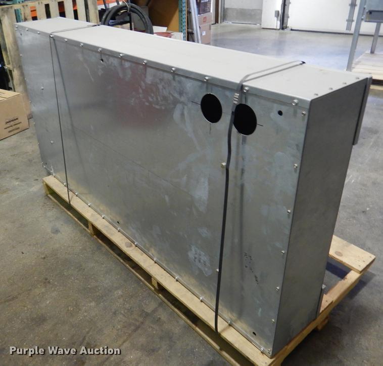 image for item DY9776 Cutler Hammer UPS maintenance bypass panel