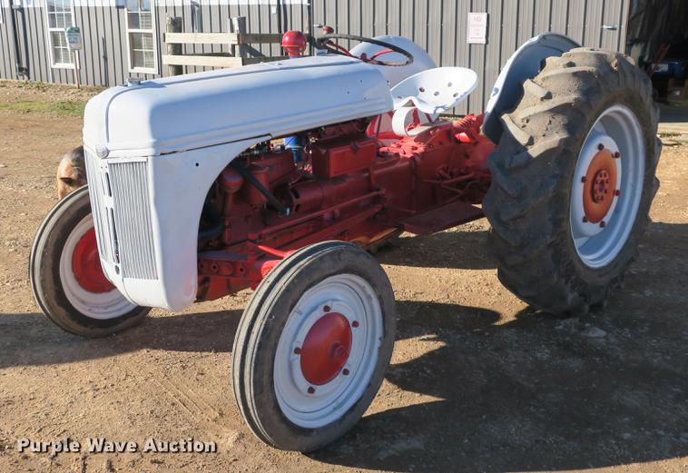 image for item EO9458 Ford 9N tractor