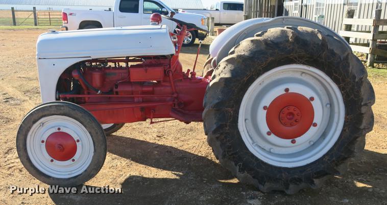 image for item EO9458 Ford 9N tractor