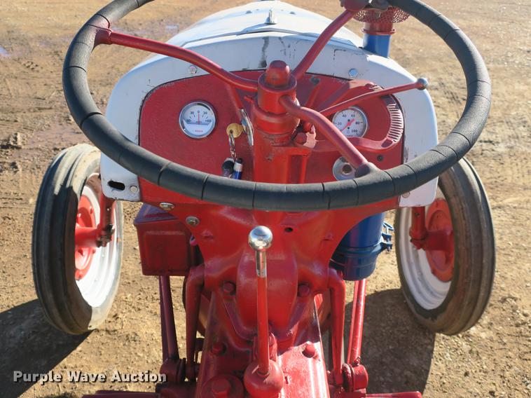 image for item EO9458 Ford 9N tractor
