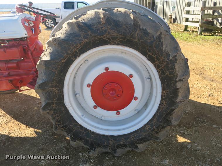 image for item EO9458 Ford 9N tractor